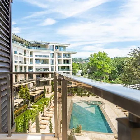 Апартамент Jasmine 1 Bedroom With Free Parking *