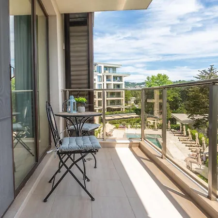 Jasmine 1 Bedroom With Free Parking Апартамент