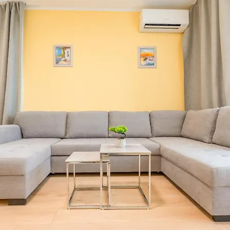 Jasmine 1 Bedroom With Free Parking Апартамент Варна
